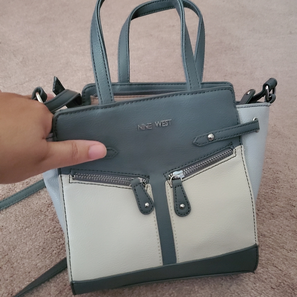 Nine West small handbag